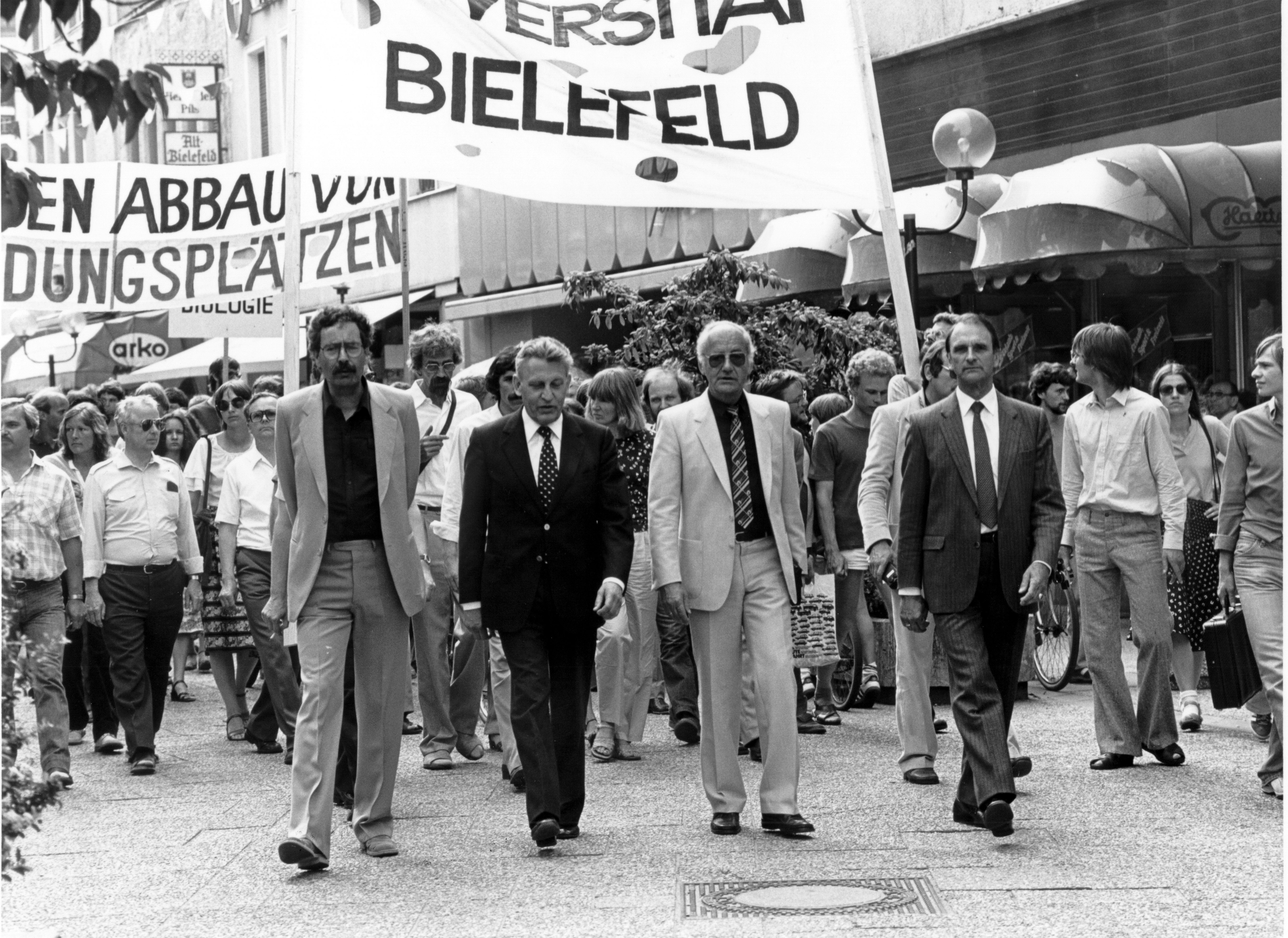 Picture of a demonstration in 1982